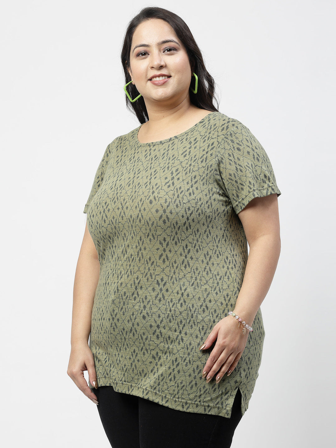 Plus Size Women Printed Drop-Shoulder Sleeves Pockets T-shirt