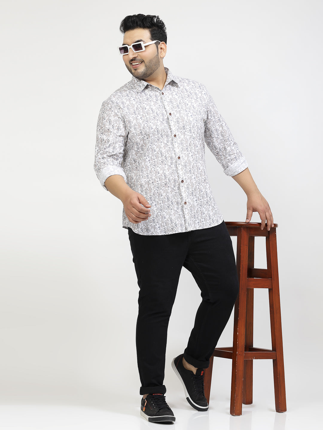 Plus Size Abstract Printed Spread Collar Cotton Shirt