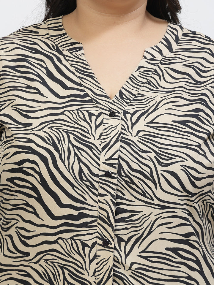 Plus Size Print Mandarin Collar Top