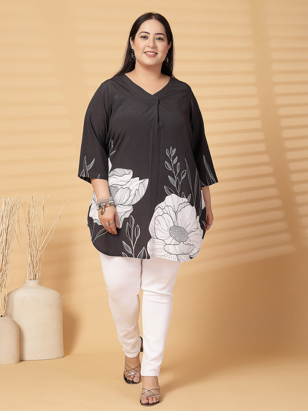 Plus Size Floral Print V Neck Longline Top