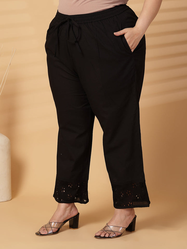 Plus Size Women Black Solid Wide Leg Palazzos