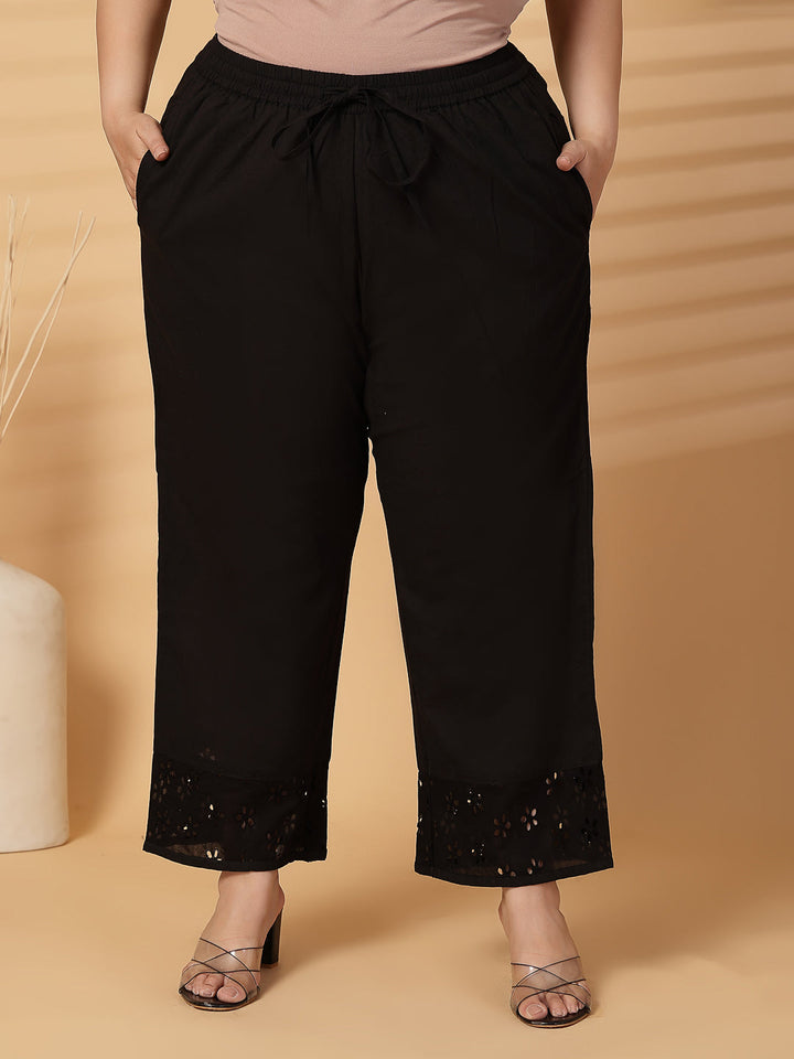 Plus Size Women Black Solid Wide Leg Palazzos