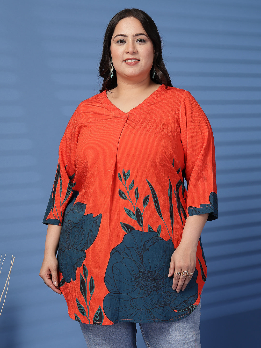 Plus Size  Floral Printed V-Neck Top