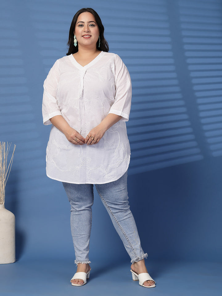 Plus Size Women Solid Embroidered V-Neck Cotton Top