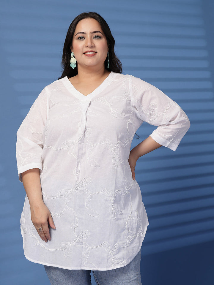 Plus Size Women Solid Embroidered V-Neck Cotton Top
