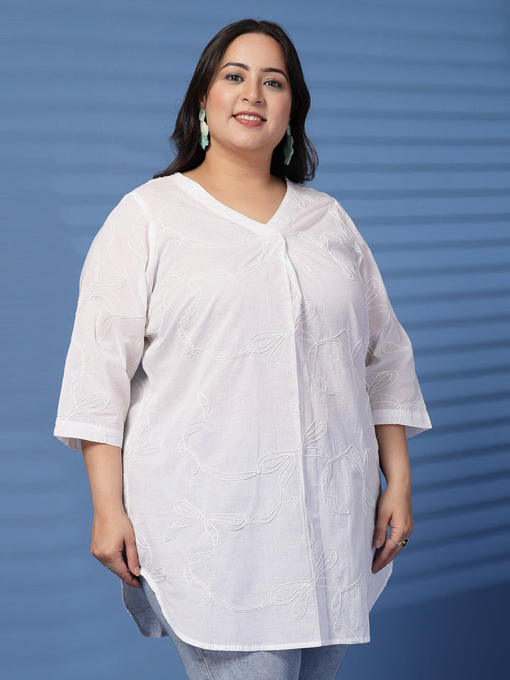 Plus Size Women Solid Embroidered V-Neck Cotton Top