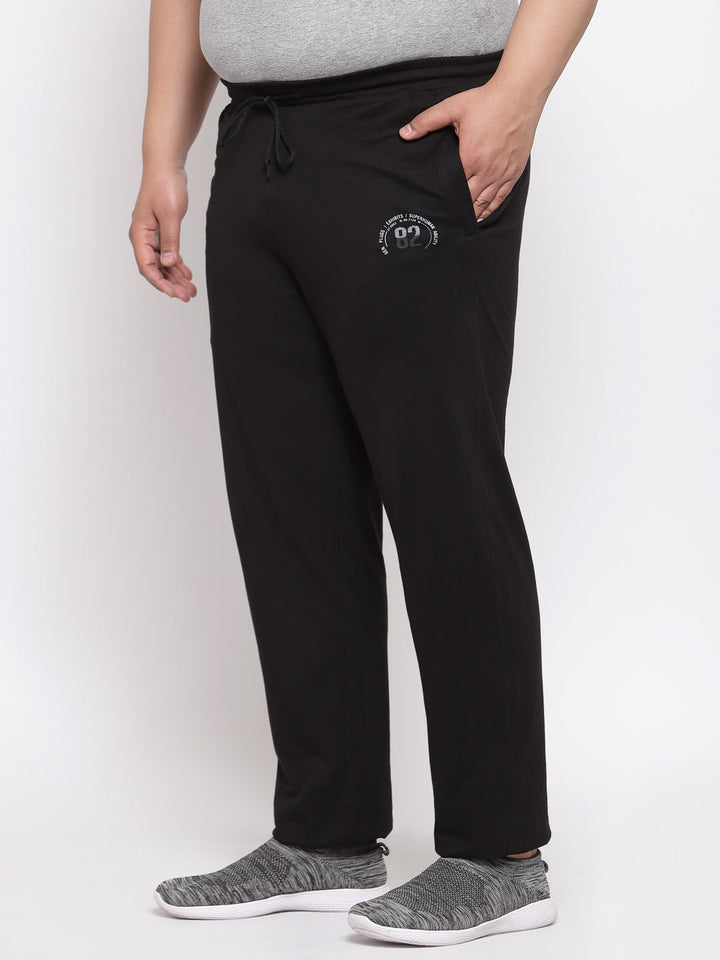 Plus Size Men Black Solid Straight-Fit Track Pants