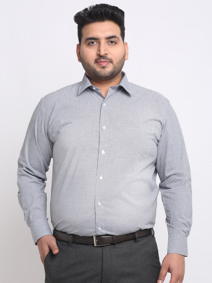 Plus Size  Black Spread Collar Opaque Cotton Formal Shirt