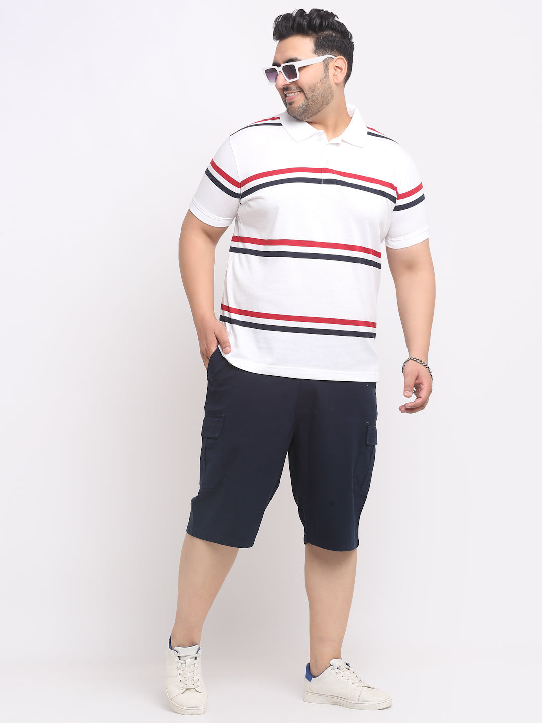 Plus Size Men  Navy Blue Mid-Rise Cotton Cargo Shorts