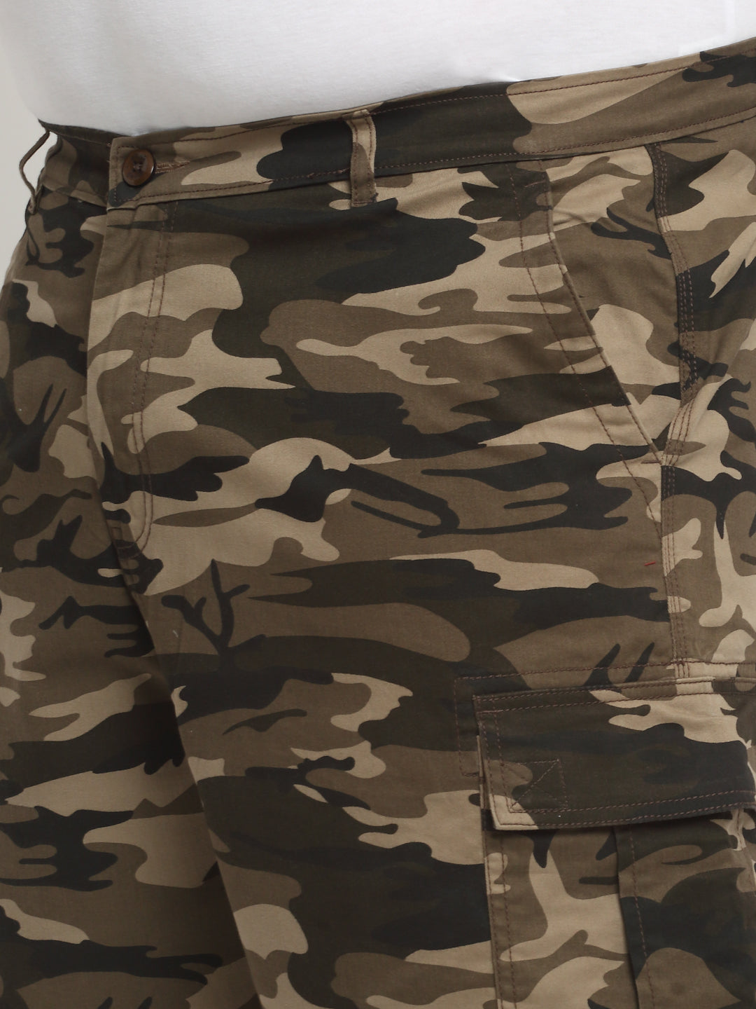 Plus Size Men Olive Green  Cream Camouflage Printed Knee Length Cotton Cargos Shorts