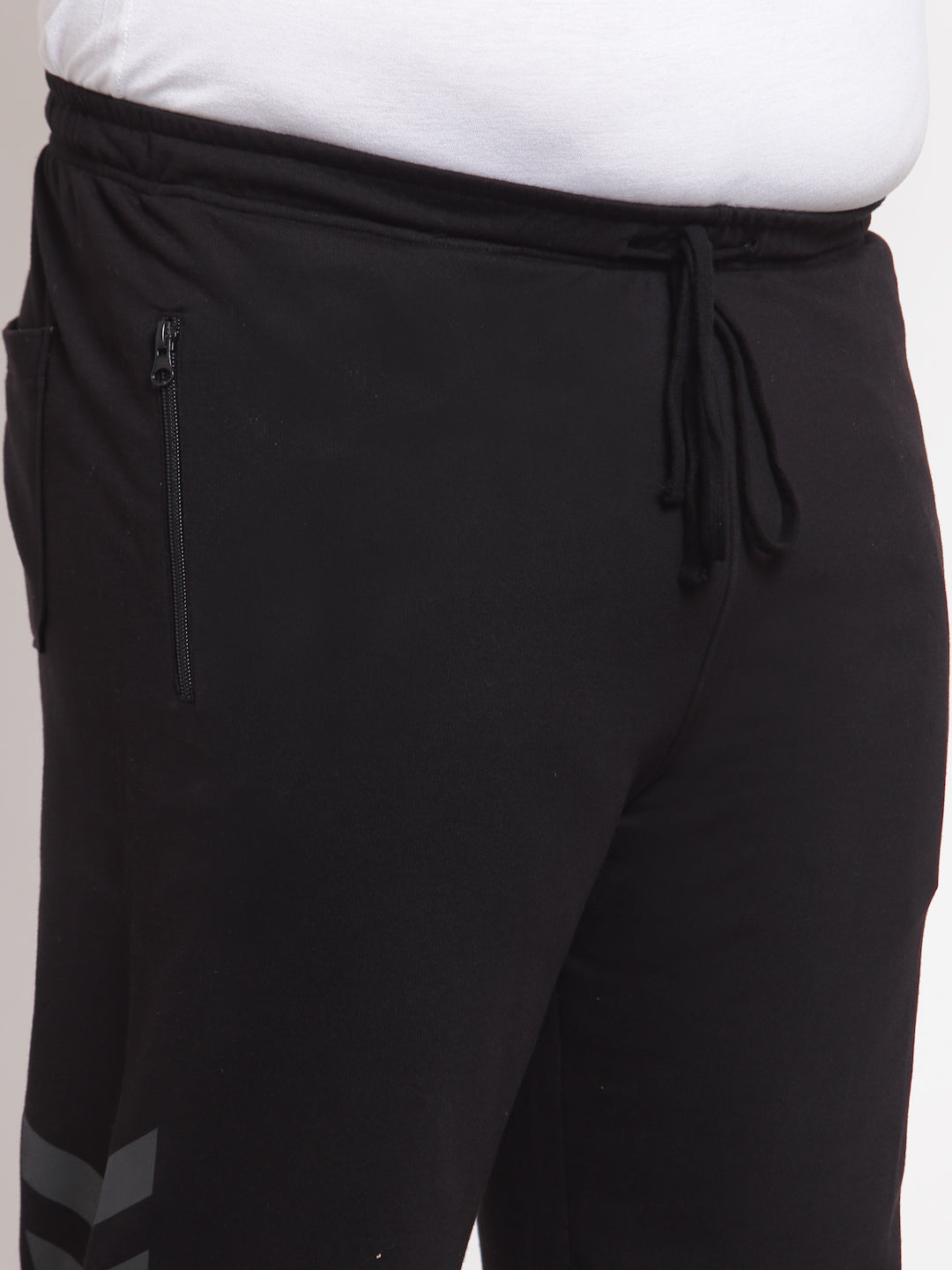 Plus Size Men Black Solid Straight-Fit Track Pants