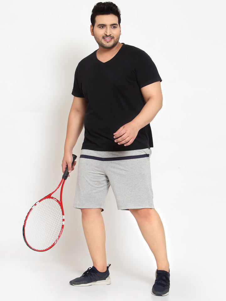 Plus Size Men Grey Colourblocked Mid-Rise Regular Shorts