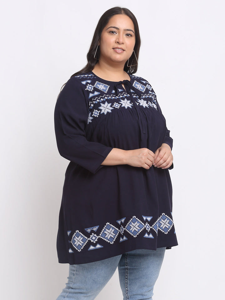 Plus Size  Geometric Embroidered Keyhole Neck Top