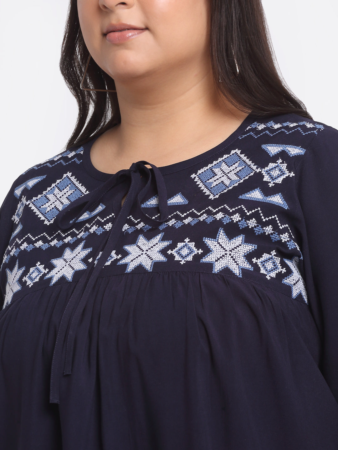 Plus Size  Geometric Embroidered Keyhole Neck Top
