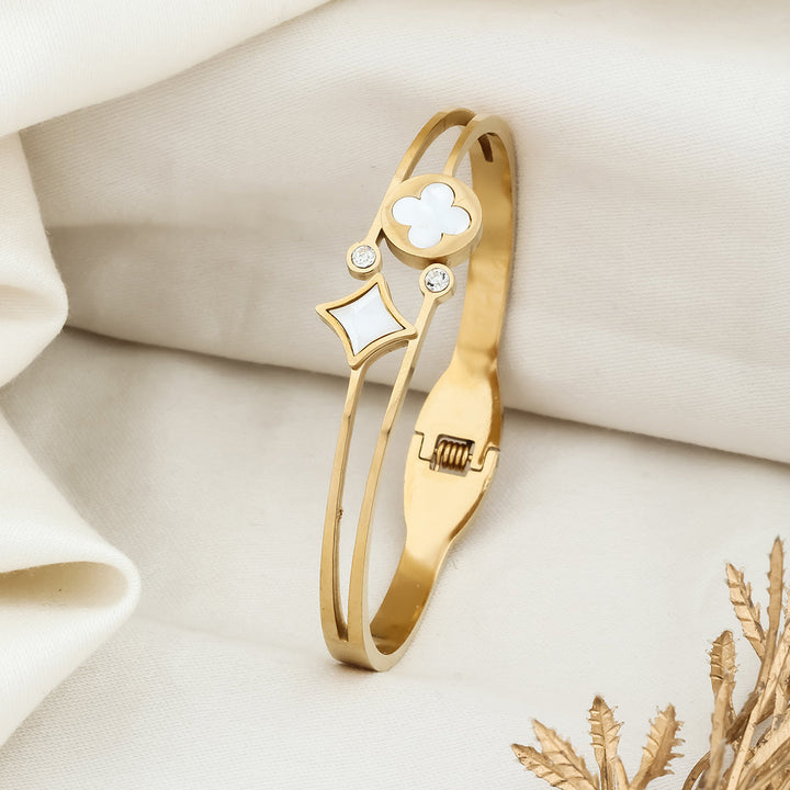 Flower and dice designer closer kada