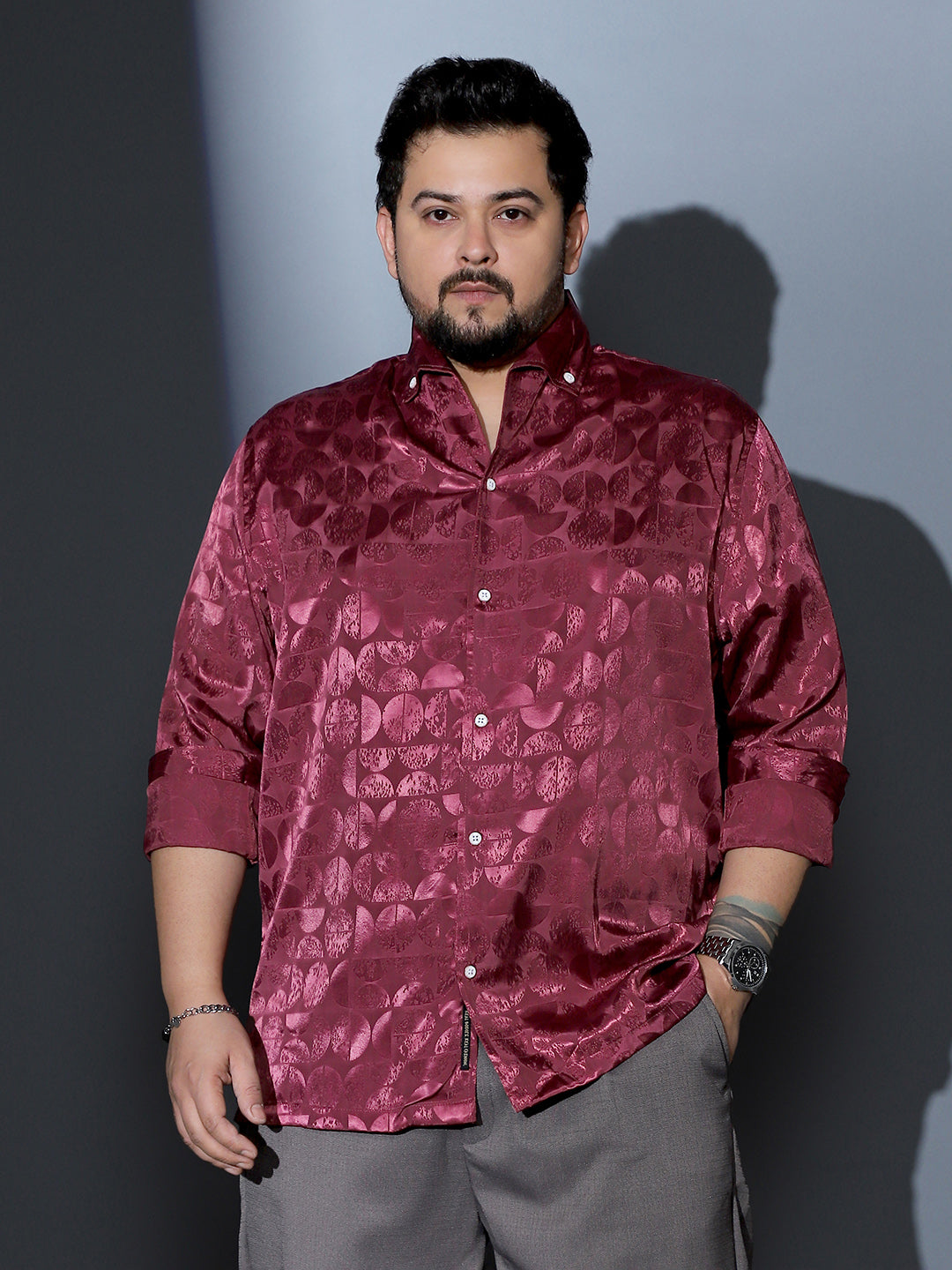 Semicurve-Jacquard Satin Shirt