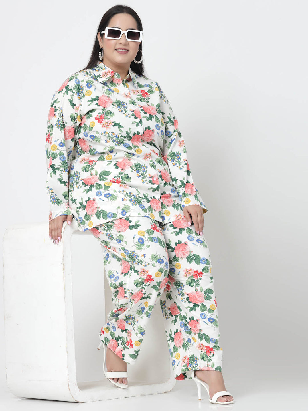 Plus Size  White Floral Printed Shirt & Trousers