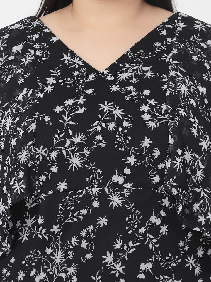 Plus Size Floral Printed V-Neck Flared Sleeves Top