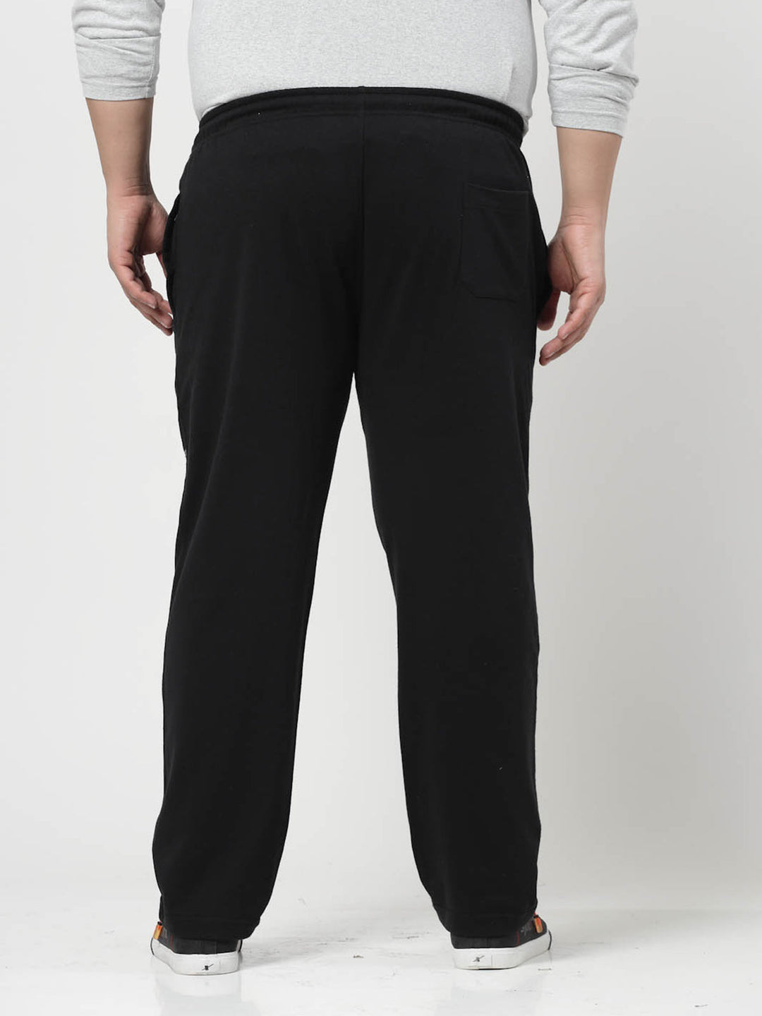 Plus Size Men Black Solid Straight-Fit Track Pants